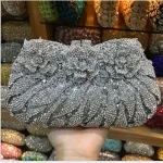 pochette raffinée en strass pour mariage
