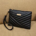 pochette femme élégante en cuir MOLLYN