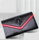 pochette alligator en cuir pour femme couleur noir et rouge