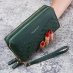 pochette femme en cuir DINVA