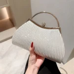 pochette dorée mode femme