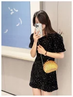 pochette tendance dorée