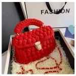 pochette femme tendance en crochet simple