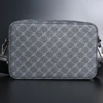 accessoire mode homme pochette à carreaux