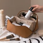 pochette fond rose pour maquillage