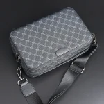 pochette à carreaux pour homme tendance