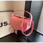 pochette en cuir texturé noir pour femme