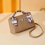 sac pochette femme en cuir design