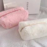 pochette de maquillage adorable en peluche
