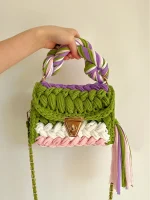 pochette originale femme en crochet coloré