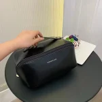 pochette de beauté rose