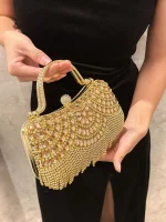 pochette chic dorée en strass pour femme