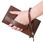 pochette homme élégante en cuir