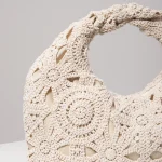 pochette en crochet blanc casse pour femme
