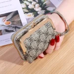 pochette femme élégante dragonne