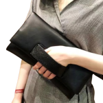 pochette femme en cuir serpent noir