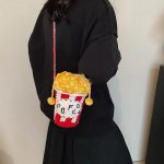 sac bandoulière téléphone motif popcorn jaune rouge
