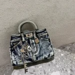 pochette tendance en denim féminin
