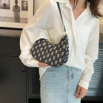 accessoire mode femme en jean à carreaux