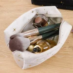 pochette de rangement maquillage en velours