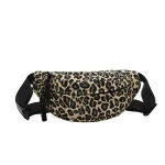 sac banane en toile imprimé léopard