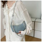 accessoire chic en jean pour femme