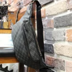 accessoire mode homme pochette banane