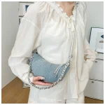 pochette femme en denim